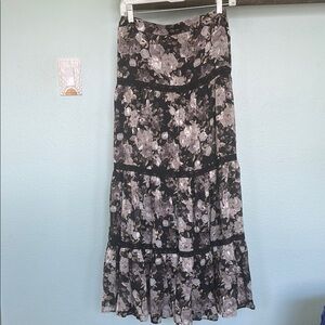 En Saison Black and Gray Tiered Maxi Skirt